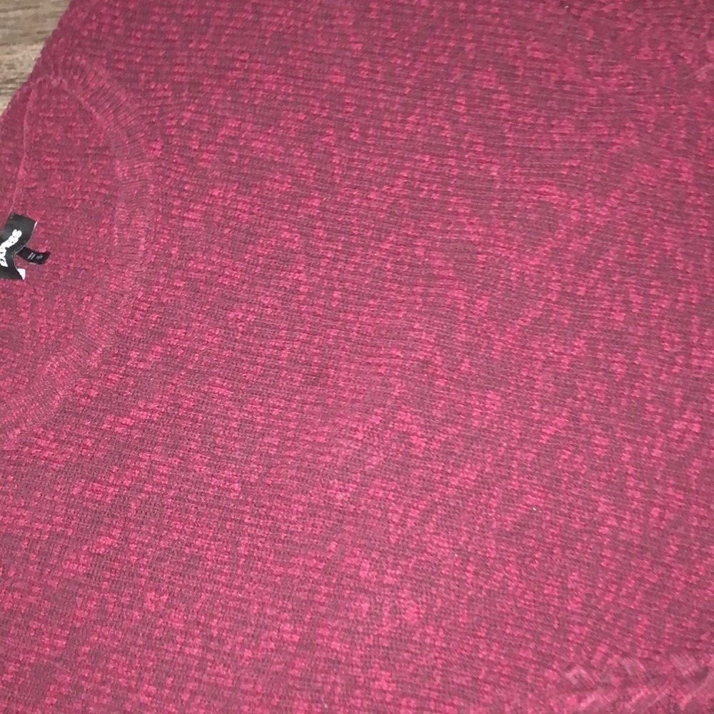 Express Sweater - Picture 6 of 7